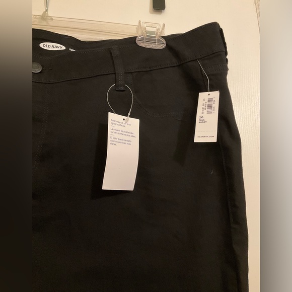 Old Navy Super Skinny Short Jeans - Picture 3 of 4